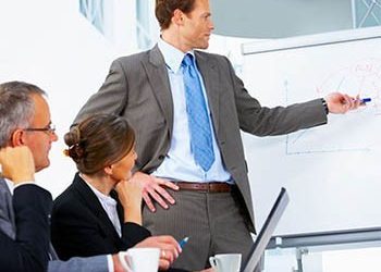 Πρόσκληση για μαθήματα επιχειρηματικότητας