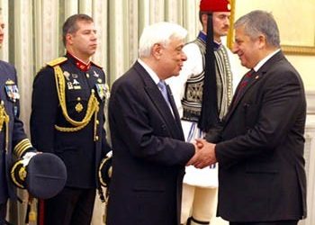 Ευχές Πατούλη στον Πρόεδρο της Δημοκρατίας