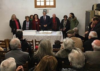 «Όμβρια, γήπεδο, πλατείες, άσφαλτος και πεζοδρόμια»