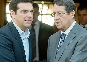 Τα κεφάλια μέσα…