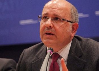 Ξυδάκης: Να συζητήσουμε την επιστροφή της δραχμής