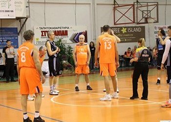 Τρίποντα αγάπης και αλληλεγγύης στο κλειστό «ΧΑΡΑ ΚΑΡΥΑΜΗ»