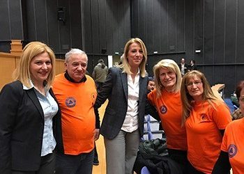 Τις εθελοντικές ομάδες Πολιτικής Προστασίας Αττικής βράβευσε η Περιφερειάρχης Ρένα Δούρου