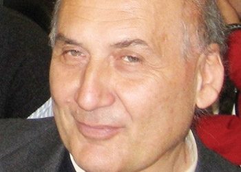 «Θα παρέμβει ή έτσι θέλει να κυβερνήσει την χώρα;»