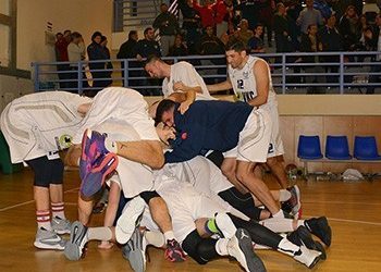 “Από μηχανής θεός” Κοροπούλης και  ΝΙΚΗ «θρίλερ» με ΟΦΗ