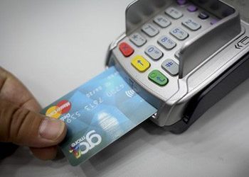 Οι επιχειρήσεις πρέπει να ενημερώνουν ότι έχουν POS