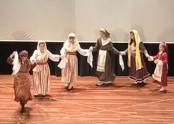 Λαμπρός εορτασμός της 25ης Μαρτίου στα σχολεία