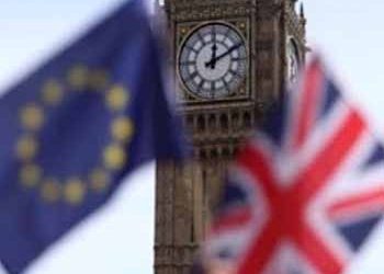E.E.: Ανοίγει τα χαρτιά της για το Brexit