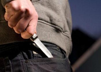 Μαχαίρωσε τον γείτονα γιατί τον ενοχλούσε η μουσική