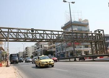 Βάζει μπρος για 3η πεζογέφυρα