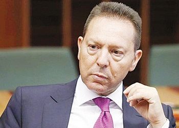 Μαξίμου: Σχέσεις οργής με Στουρνάρα