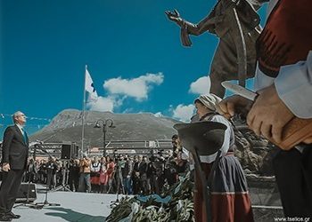 Ο Δήμαρχος Κηφισιάς Γιώργος Θωμάκος στην Μάνη