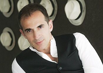 Κώστας Κρομμύδας: «Έχουμε τους πολιτικούς που μας αξίζουν»