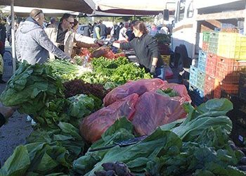 Πολύς κόσμος στην Πασχαλινή Διάθεση Αγροτικών Προϊόντων