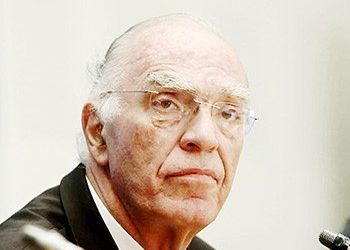 ΕΝΩΣΗ ΚΕΝΤΡΩΩΝ: Τεθλασμένη πορεία