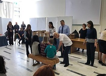 Παπούτσια σε 117 παιδιά μέσω Κοινωνικής Υπηρεσίας