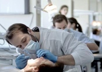 Κλείνει επ’ αόριστον η Οδοντιατρική Αθηνών