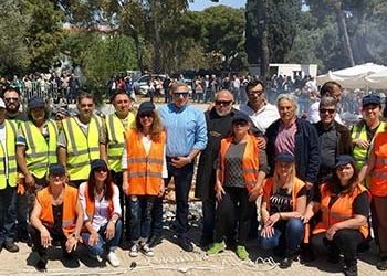 Κυριακή του Πάσχα στο Μαρούσι με αρνιά, αυγά και γλέντι