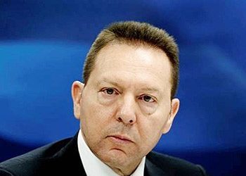 Μαξίμου: Η «τρόικα εσωτερικού»