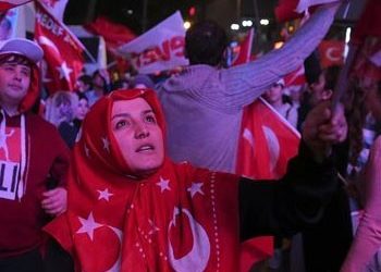 «Φτωχό» ναι στον Ερντογάν το αποτέλεσμα του δημοψηφίσματος