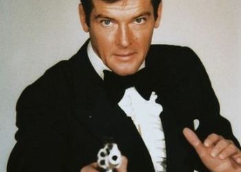 Απεβίωσε ο σερ Ρότζερ Μουρ