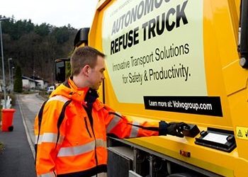 Volvo Trucks και Renova τεστάρουν το αυτόνομο απορριμματοφόρο
