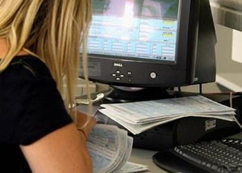 Ποιοι 18χρονοι θα υποβάλουν ξεχωριστή φορολογική δήλωση