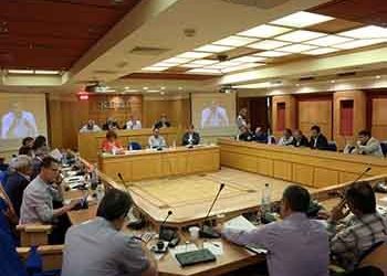 «Μονόδρομος η νομοθετική λύση για τους συμβασιούχους»