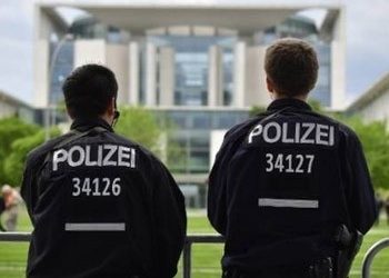 Γερμανία: Συνελήφθη 17χρονος που σχεδίαζε επίθεση αυτοκτονίας