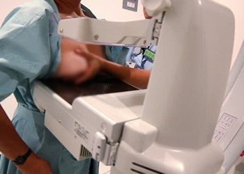 Πρόγραμμα δωρεάν μαστογραφιών για άπορες και ανασφάλιστες γυναίκες