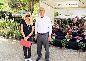 Ελένη Μενεγάκη: Στον «αέρα» από την Ανθοκομική Κηφισιάς