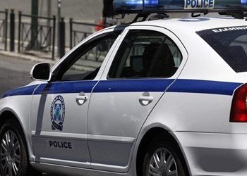 Ανήλικοι λήστευαν πεζούς και οδηγούς στις Αχαρνές