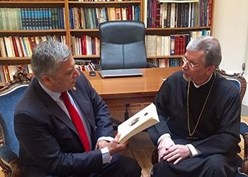 Επαφές με τον Μητροπολίτη Σουηδίας και με Έλληνες γιατρούς