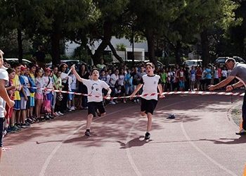 Μικροί μαθητές στον Στίβο