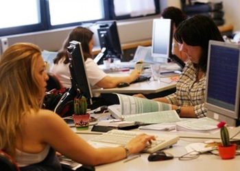 Σχεδόν βέβαιη η παράταση για τις φορολογικές δηλώσεις