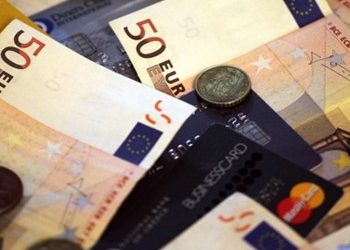 Πληρωμή φόρου εισοδήματος σε έξι δόσεις