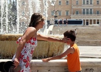 Πώς να προστατευτείτε από το κύμα καύσωνα που έρχεται