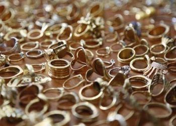 Βρήκαν θησαυρό στο Χαλάνδρι! 700 κιλά κοσμήματα και διαμάντια!
