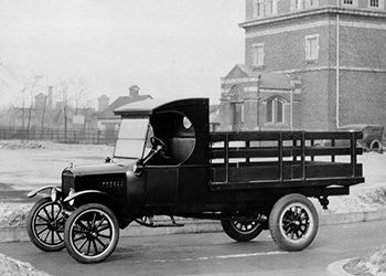 Ford: 100 Χρόνια Ιστορίας στα Επαγγελματικά Οχήματα