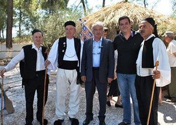 Οι Σαρακατσαναίοι αντάμωσαν στη Ροδόπολη