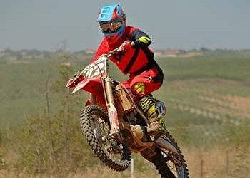 Πρωταθλητής στο motocross 2017 o Παναγιώτης Κουζής με Honda CRF450R!