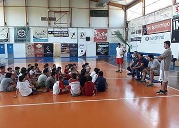 Ο Ζακ Μελάγιες στο καμπ του Πανερυθραϊκού