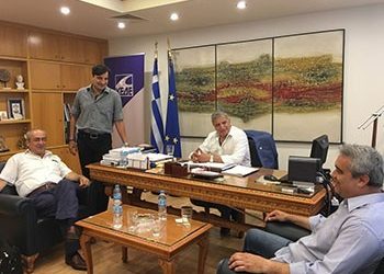 Συνάντηση Πατούλη με ΠΟΠ-ΟΤΑ για τους συμβασιούχους