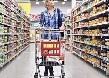 Αλλάζουν οι αγοραστικές συνήθειες των Ελλήνων