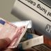 Πανωλεθρία στα κρατικά ταμεία εξαιτίας των φόρων στα τσιγάρα