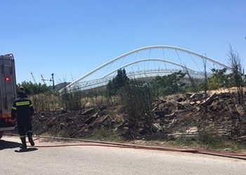 Άμεση κατάσβεση φωτιάς στην οδό Ζηρίδη στο Μαρούσι