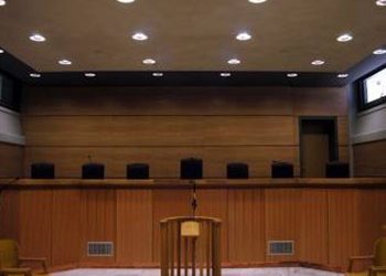 Στέλνουν τα δικαστήρια στη HELEXPO
