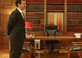 Ανασχηματισμό μέσα στον Αύγουστο ανακοινώνει ο Τσίπρας