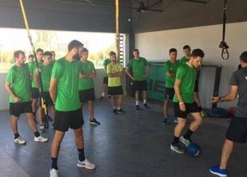 Στο γυμναστήριο και το γήπεδο οι ποδοσφαιριστές της Α.Ε. Χαλανδρίου