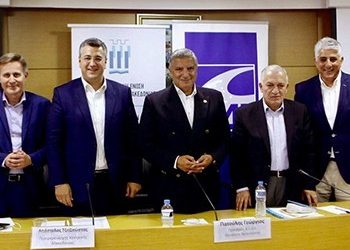 «Ανίκανο για ανάπτυξη το κράτος, όσοι δεν μπορούν να παραιτηθούν»